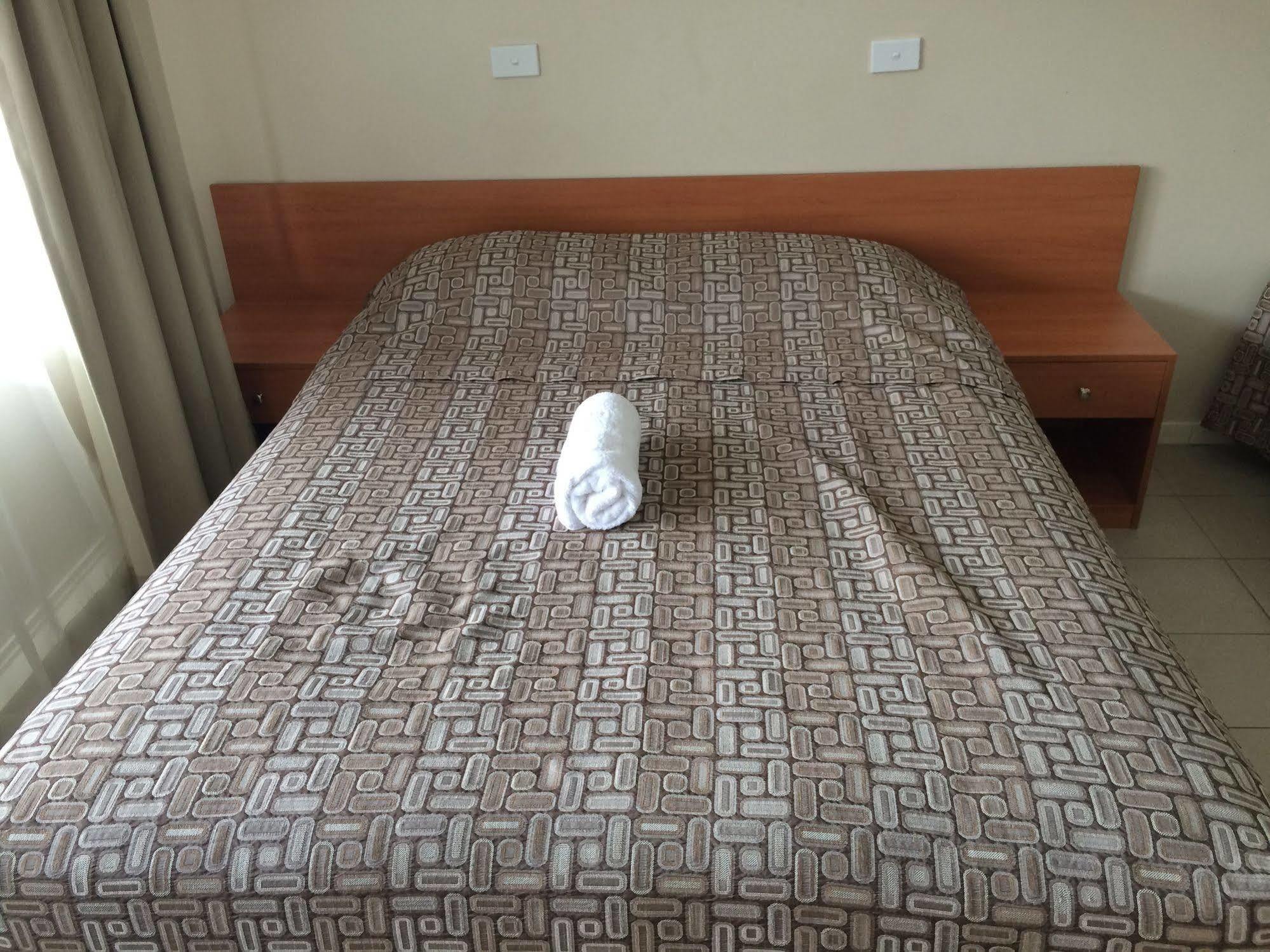 Liberty Plains Motor Inn Σίδνεϊ Εξωτερικό φωτογραφία