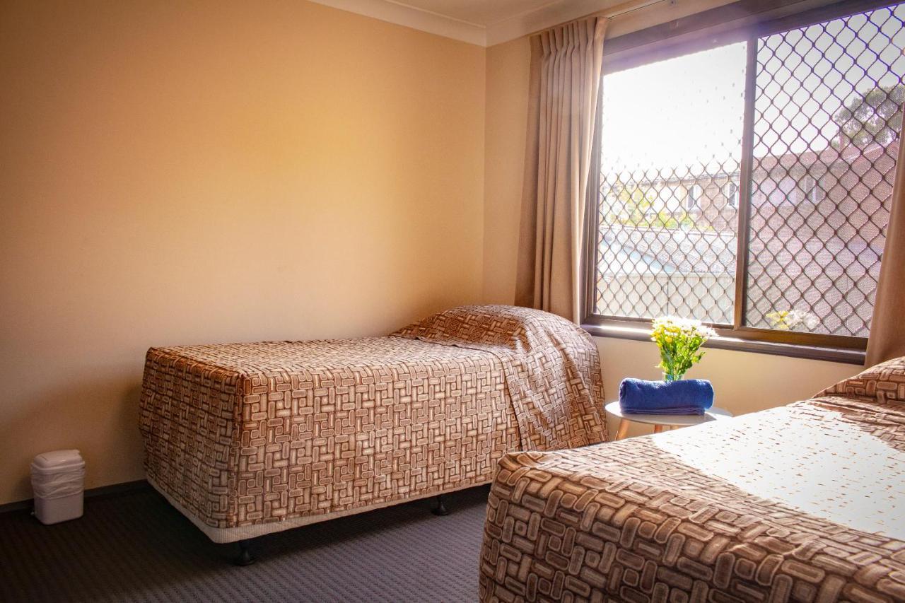 Liberty Plains Motor Inn Σίδνεϊ Εξωτερικό φωτογραφία